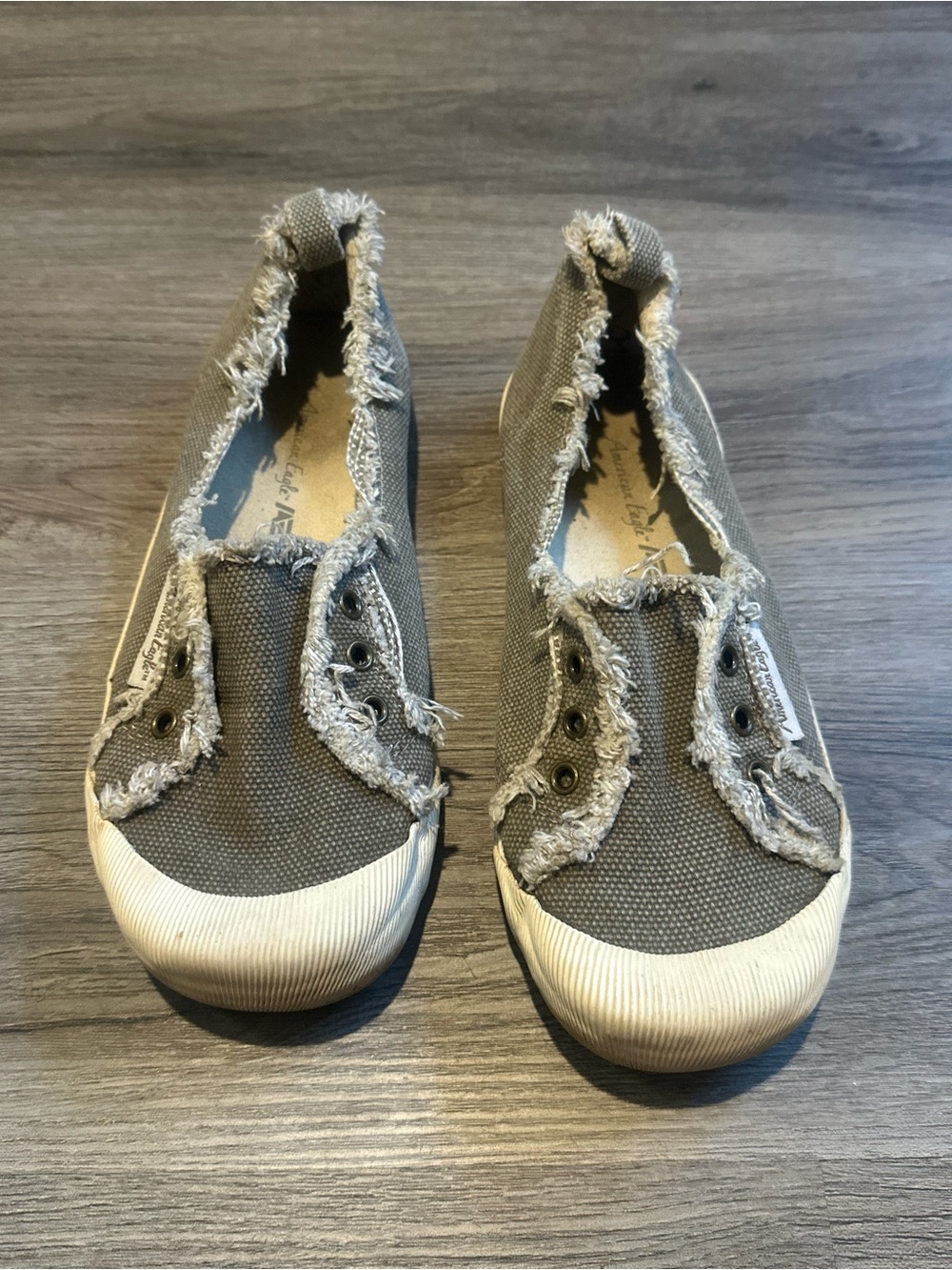 American Eagle Women’s Slip On Canvas Sneakers Gray Olive Distressed Sz 6.5 Y2K